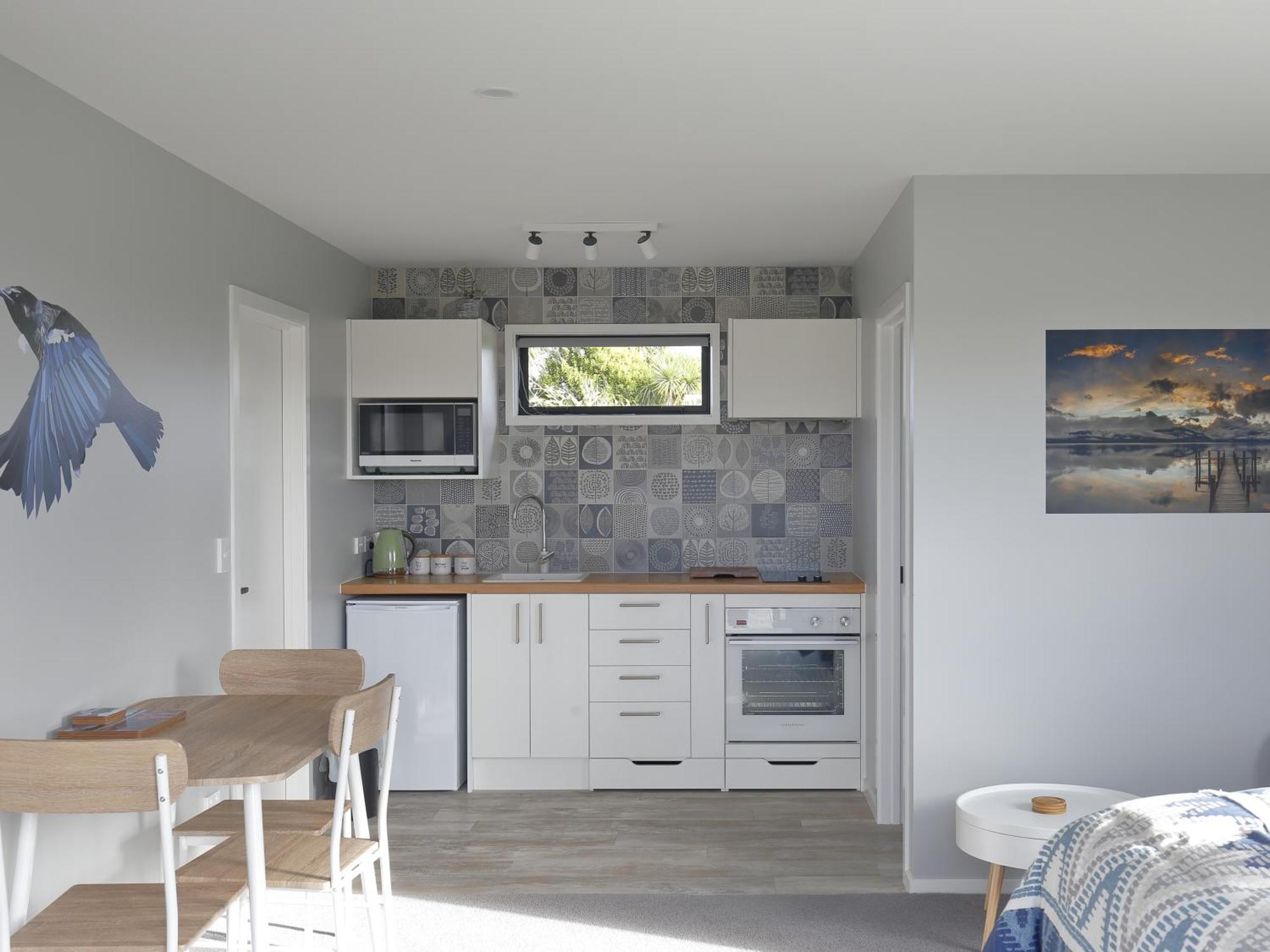 The Tui Studio - Te Anau Holiday Studio Exteriör bild