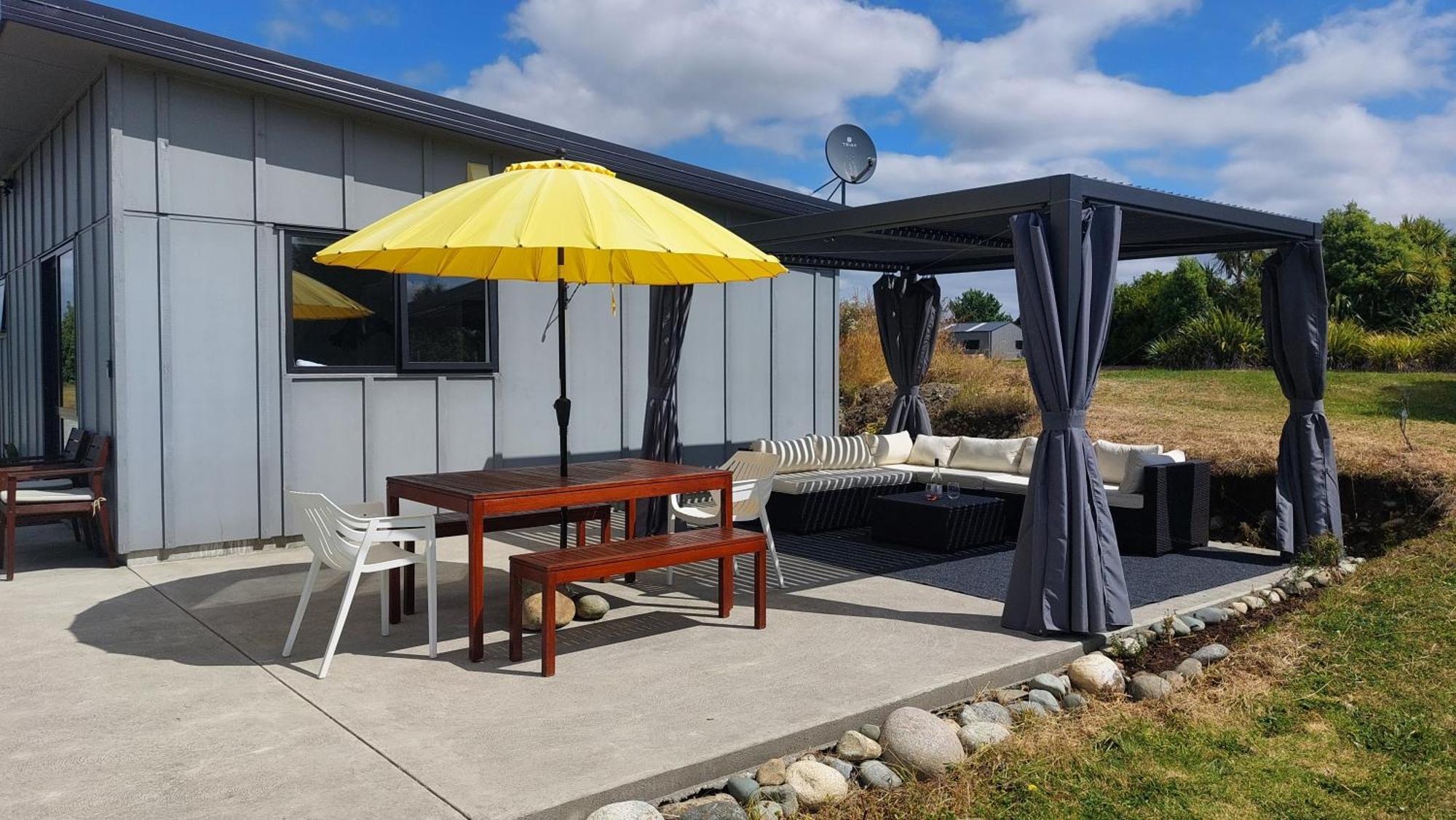The Tui Studio - Te Anau Holiday Studio Exteriör bild